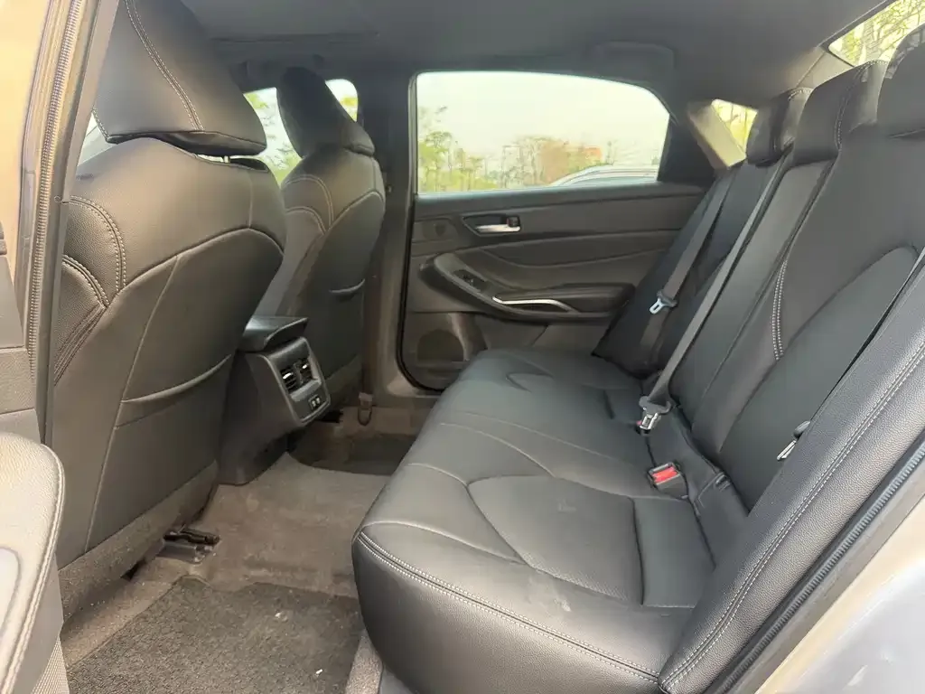 Toyota Avalon 2022 из CN, фото 3