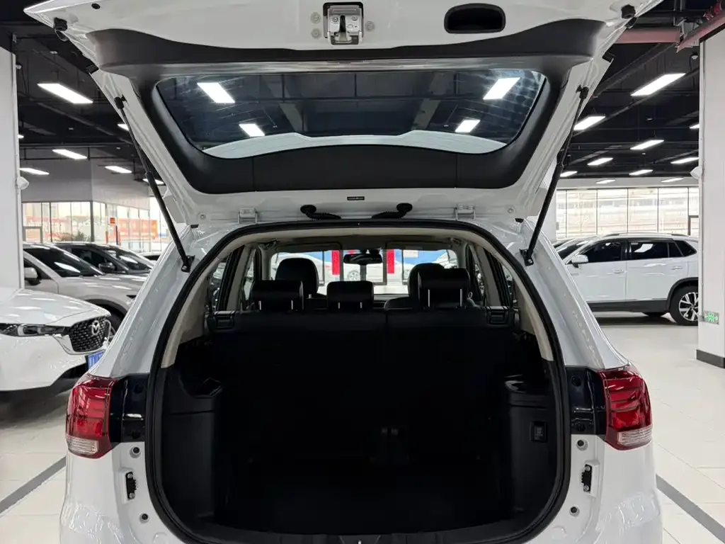 Mitsubishi Outlander — фото 9