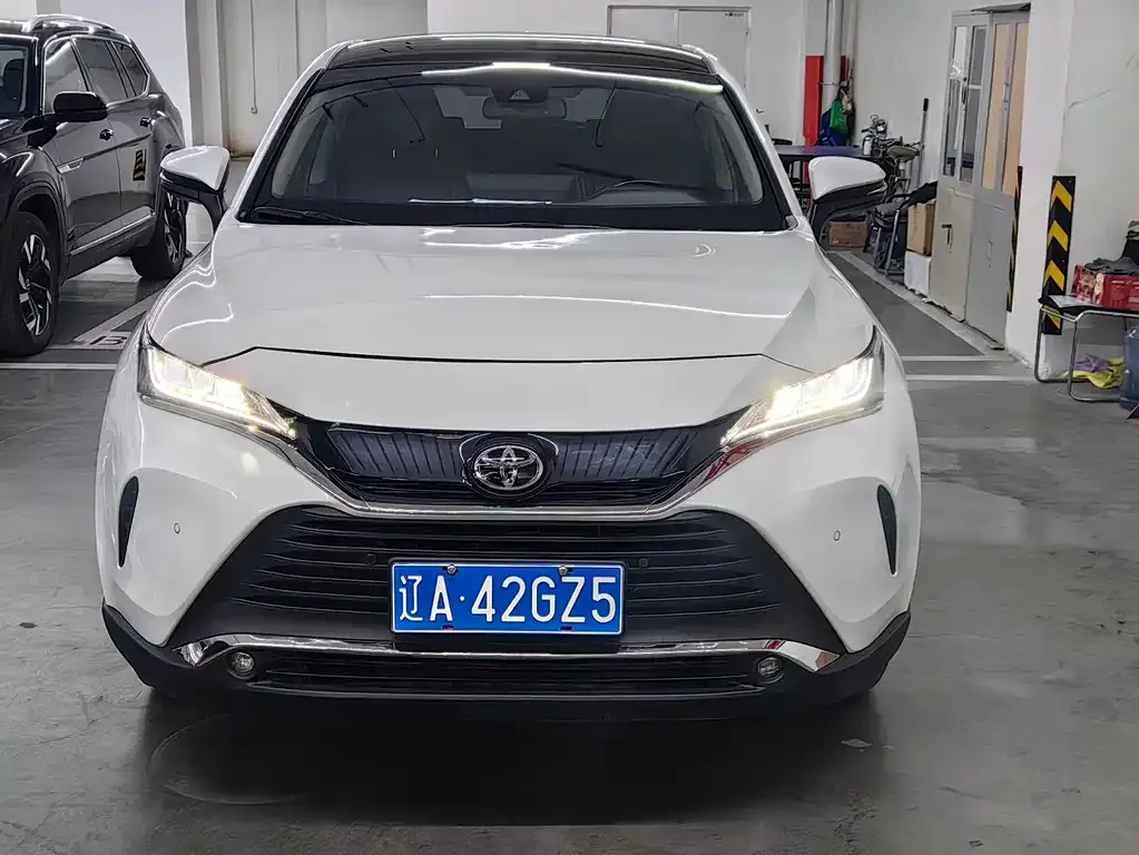 Toyota Harrier 2022 из CN, фото 4