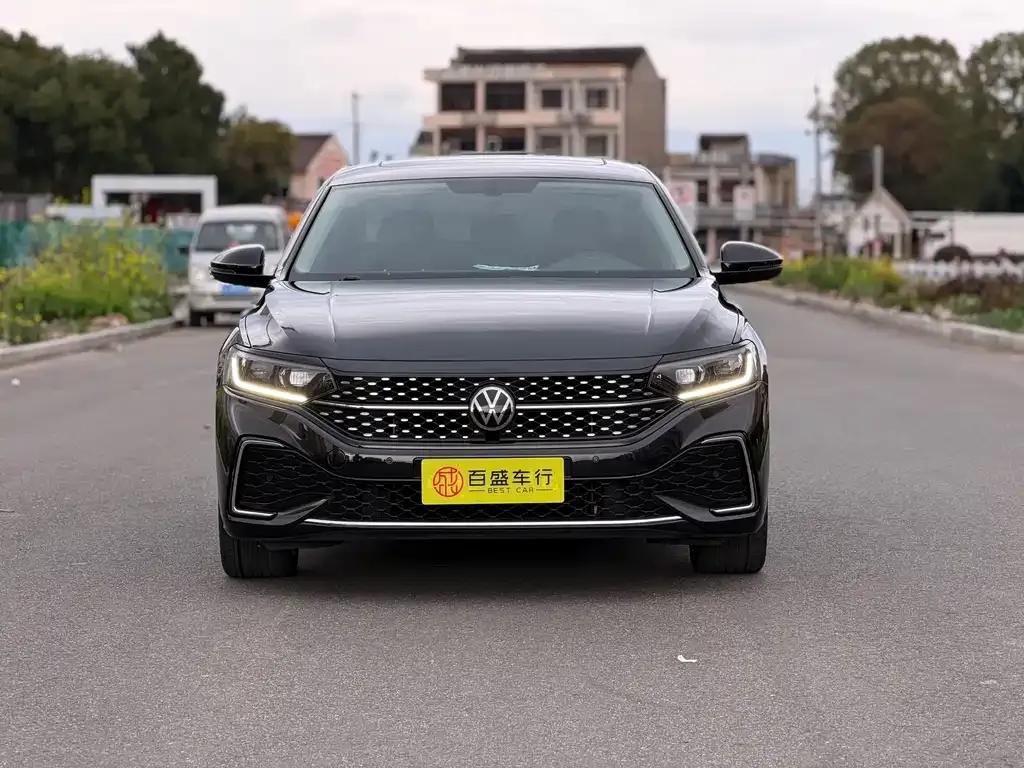Volkswagen Passat — фото 2