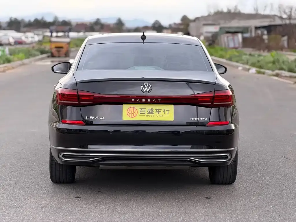 Volkswagen Passat — фото 5