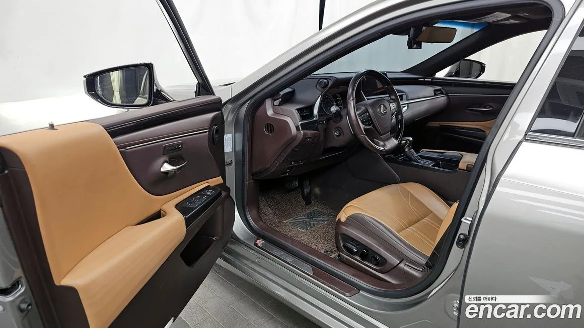 Lexus ES 2021 из KR, фото 8