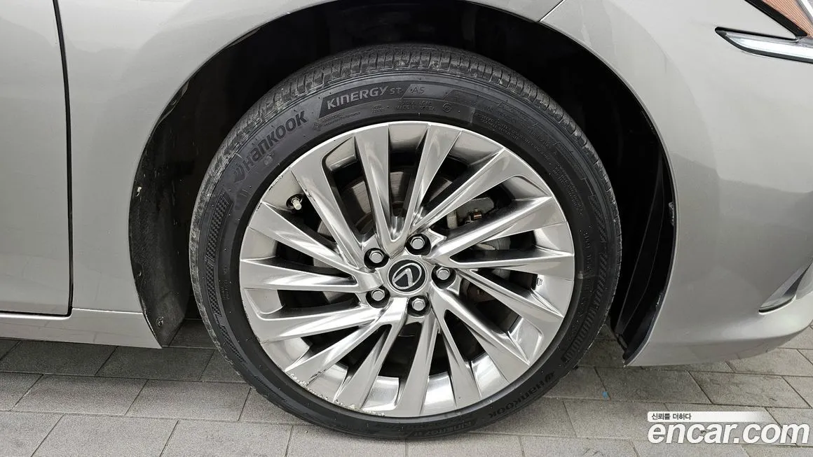 Lexus ES 2021 из KR, фото 10