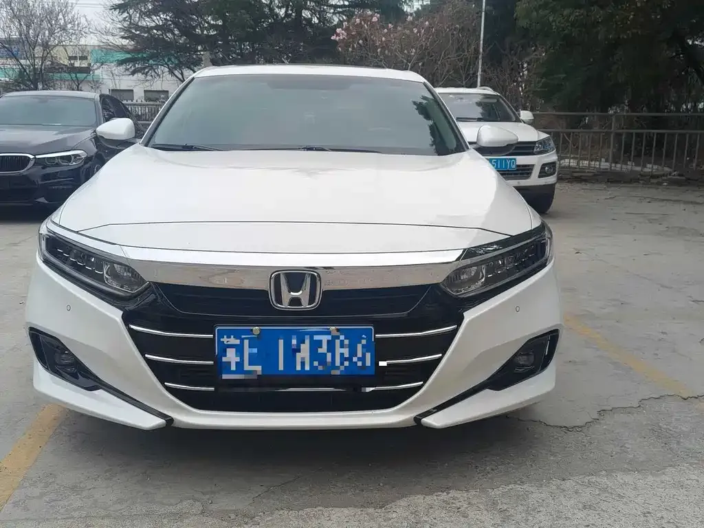 Honda Accord — фото 5