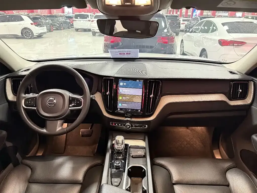 Volvo XC60 2021 из CN, фото 6