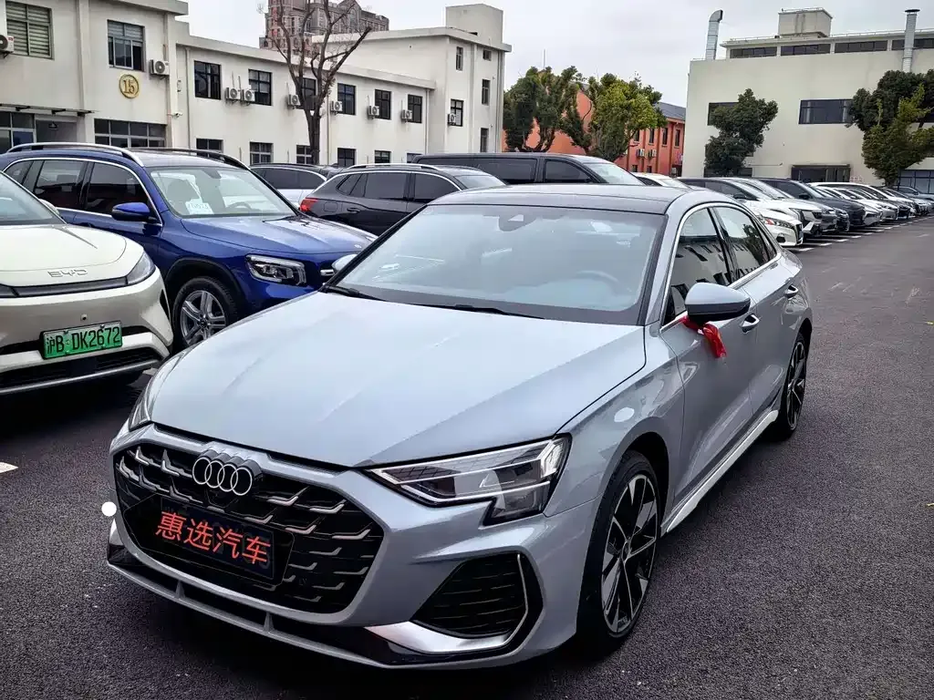 Audi A3 2024 из CN, фото 1