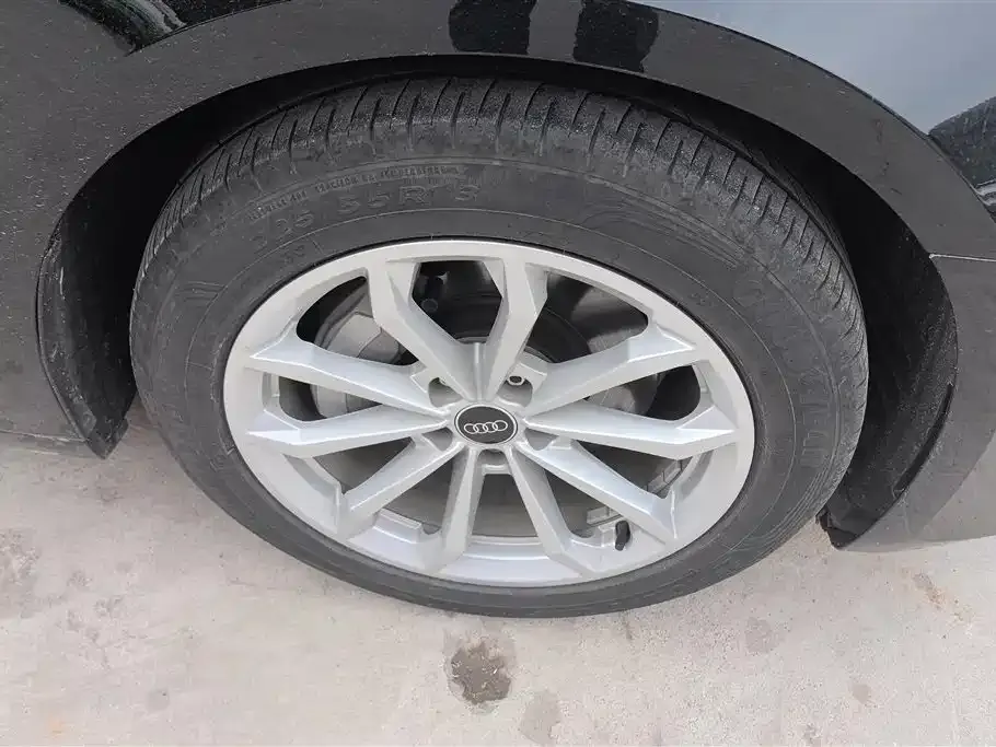 Audi A6L 2023 из CN, фото 2