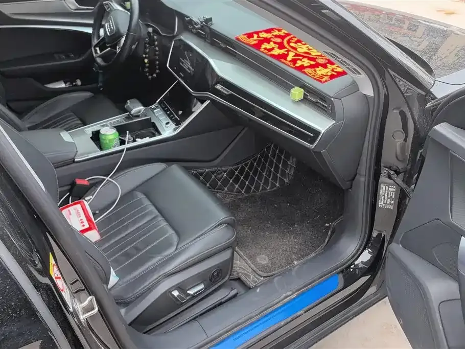 Audi A6L 2023 из CN, фото 5
