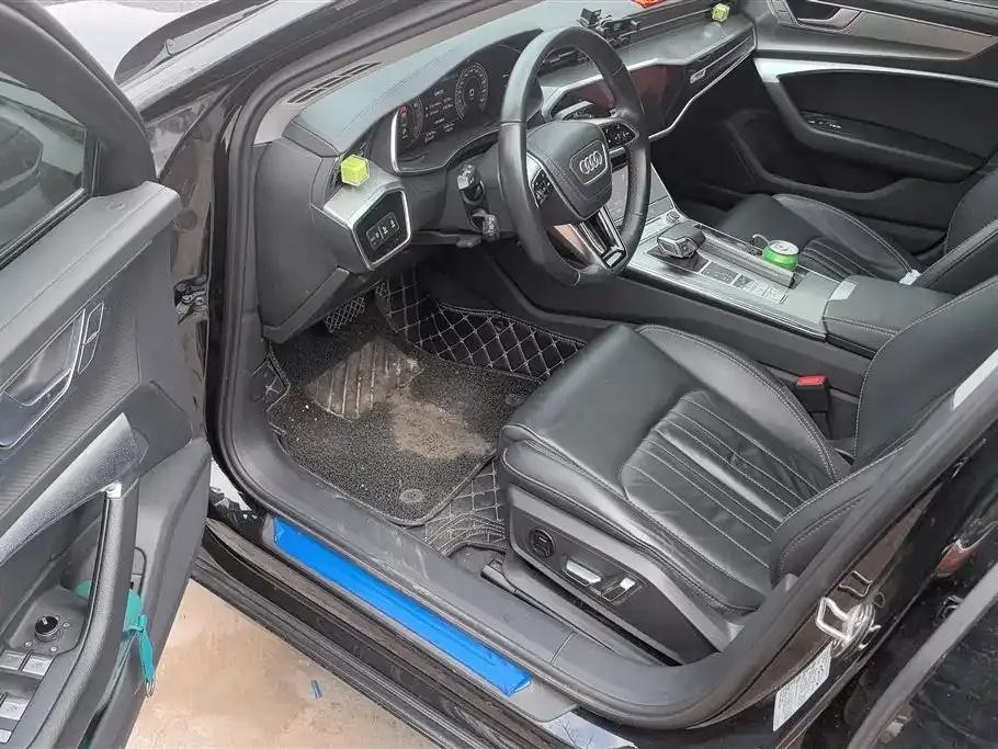 Audi A6L 2023 из CN, фото 10