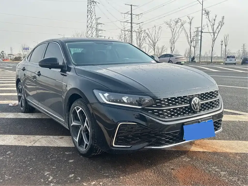 Volkswagen Passat 2024 из CN, фото 1