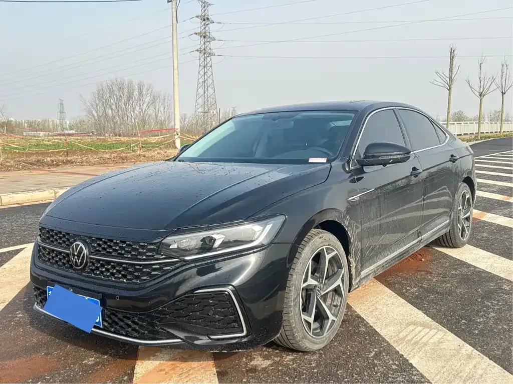 Volkswagen Passat 2024 из CN, фото 2