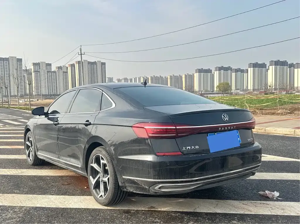 Volkswagen Passat 2024 из CN, фото 3