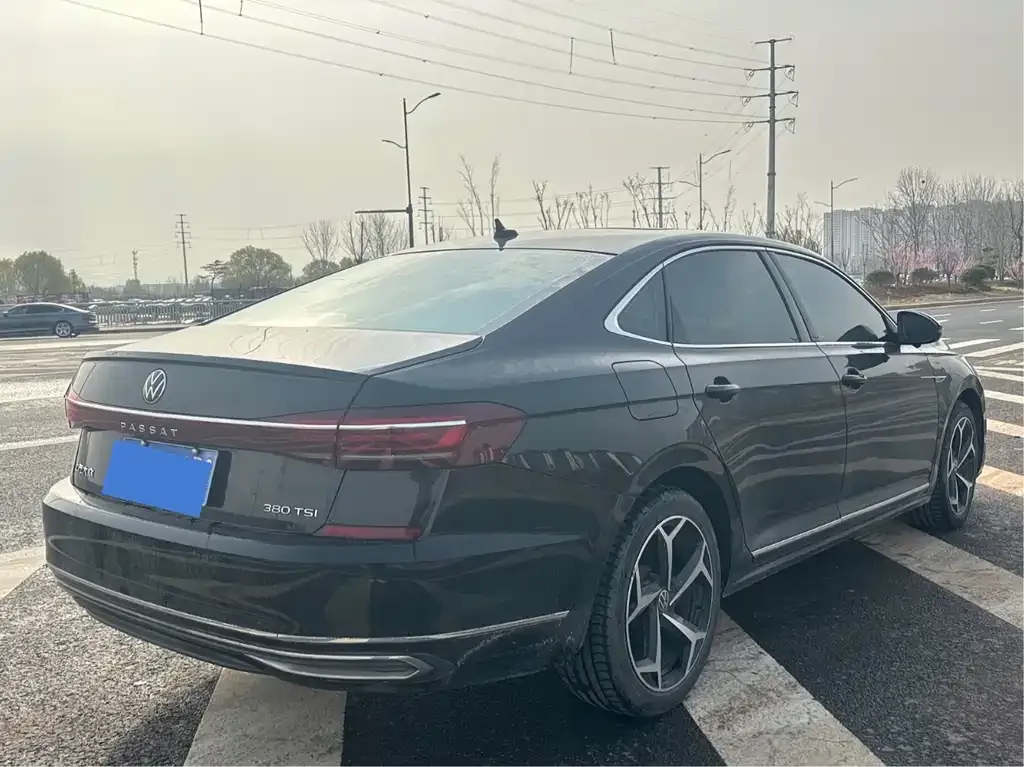 Volkswagen Passat 2024 из CN, фото 6