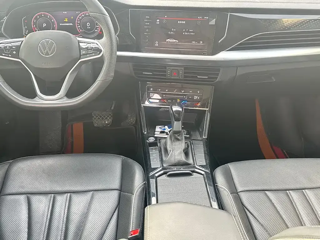 Volkswagen Passat 2024 из CN, фото 4