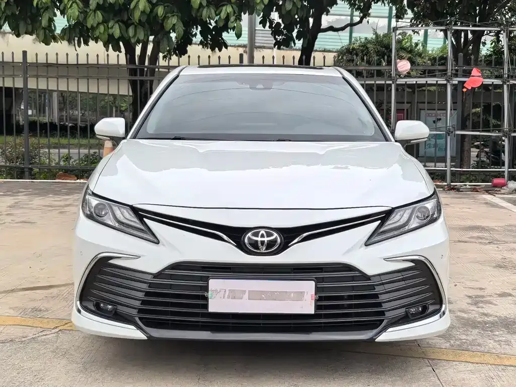 Toyota Camry 2023 из CN, фото 8