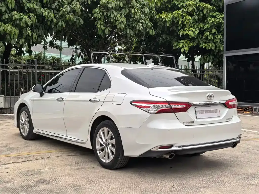 Toyota Camry 2023 из CN, фото 6