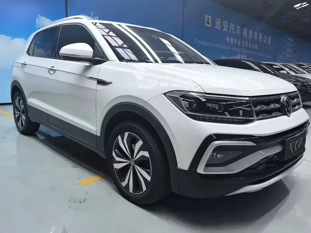 Volkswagen T-Cross — фото 1