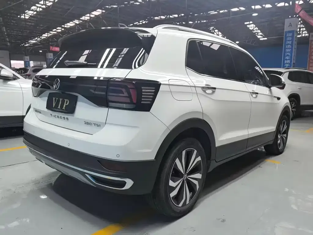Volkswagen T-Cross — фото 9