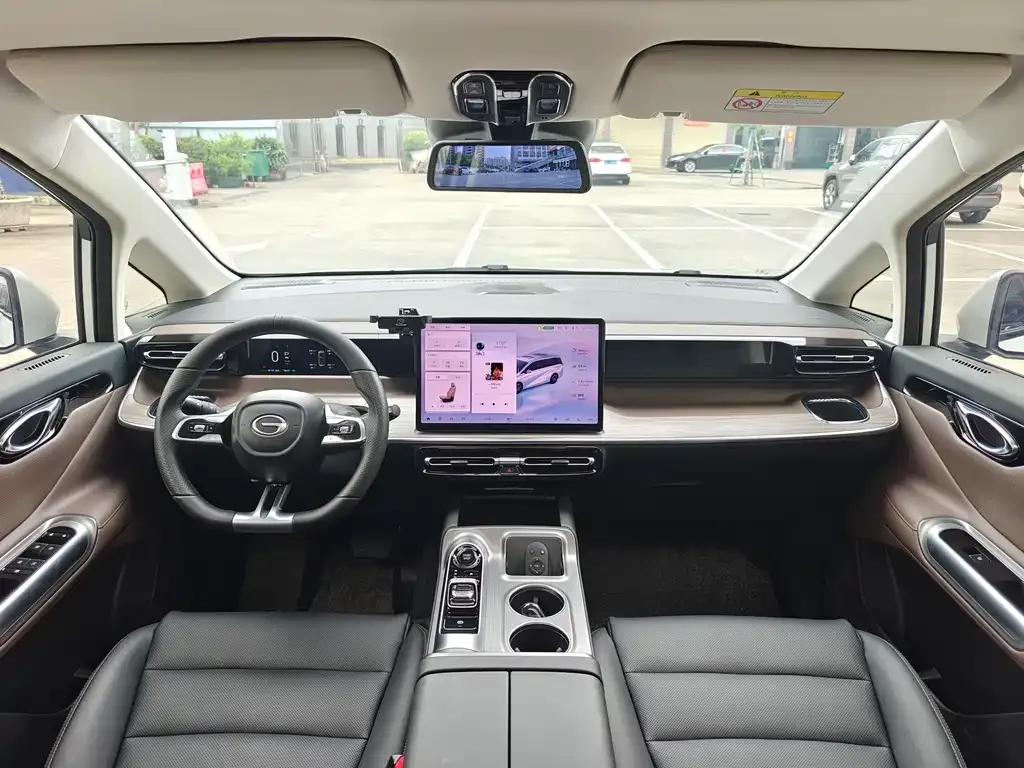 GAC Motor Trumpchi E8 — фото 9