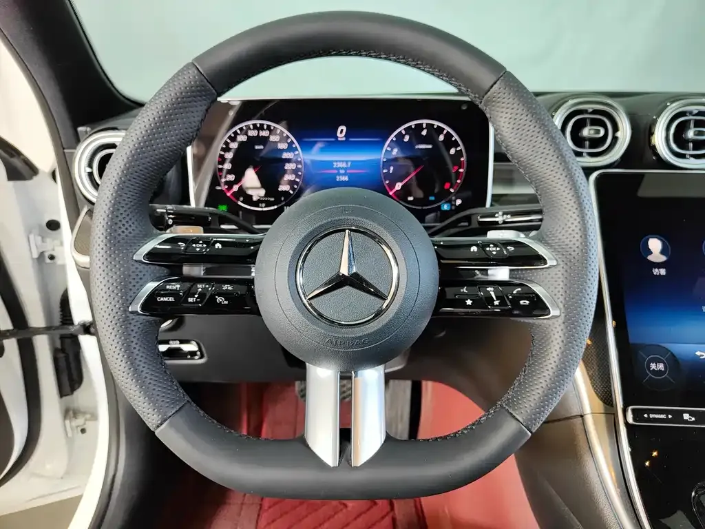 Mercedes-Benz C-Class — фото 10