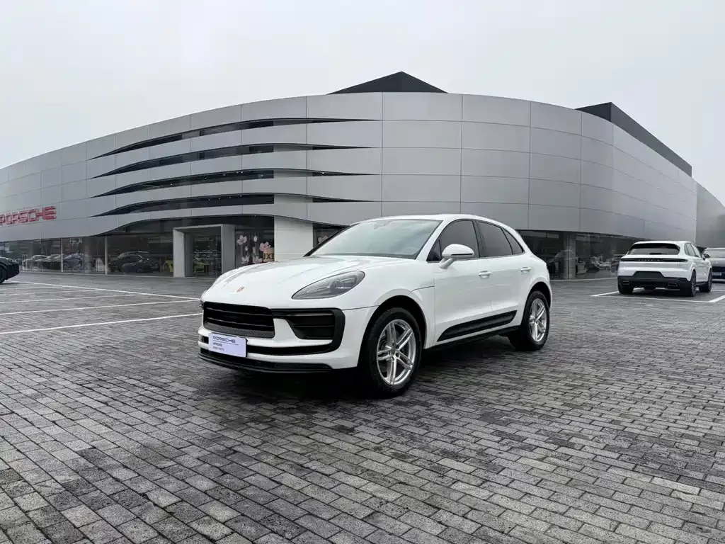 Porsche Macan — фото 1