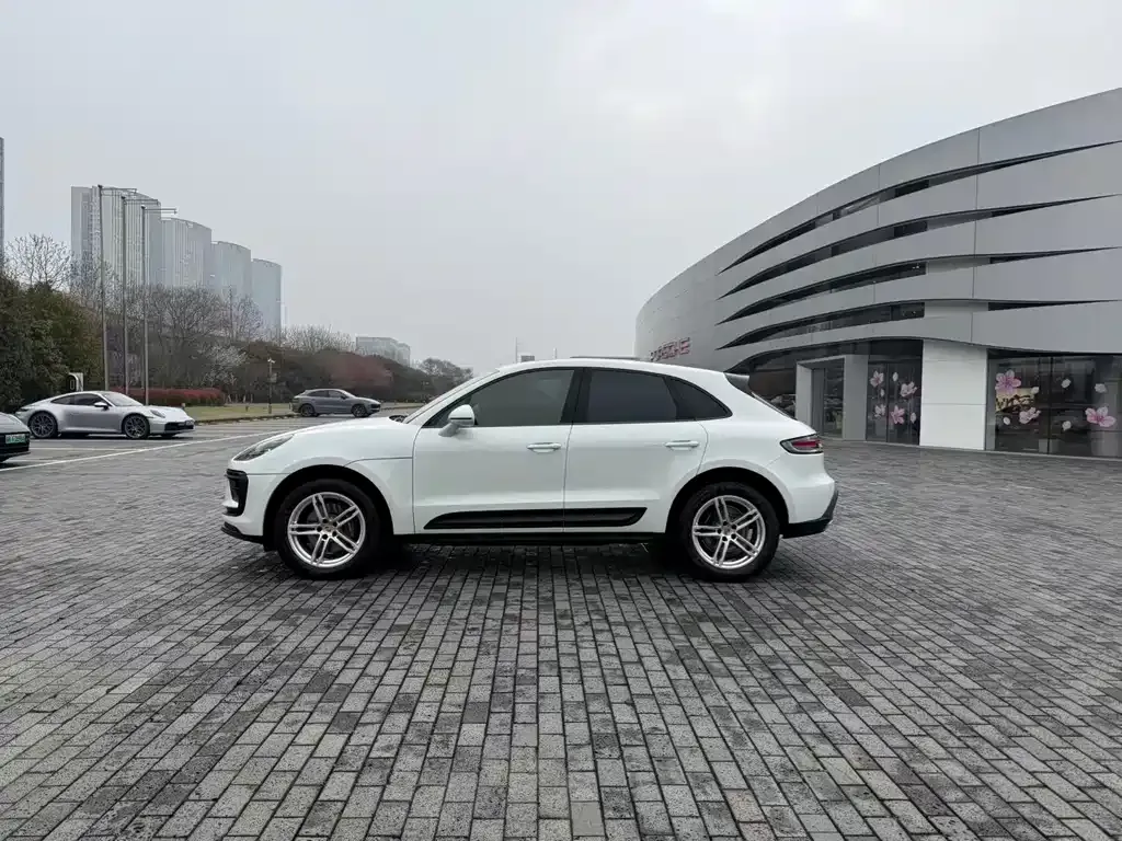 Porsche Macan — фото 5