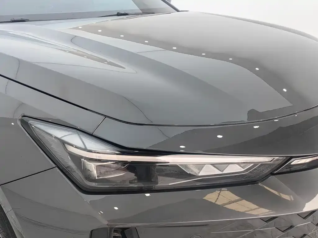 Changan UNI-V 2025 из CN, фото 4