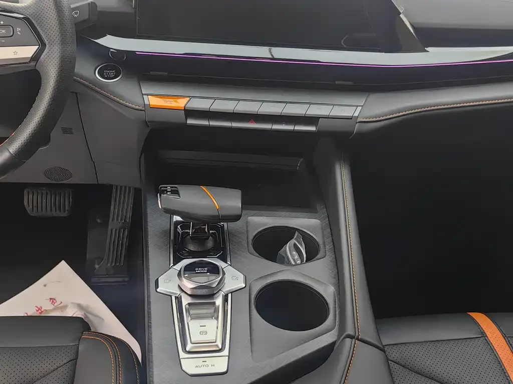 Changan UNI-V 2025 из CN, фото 5