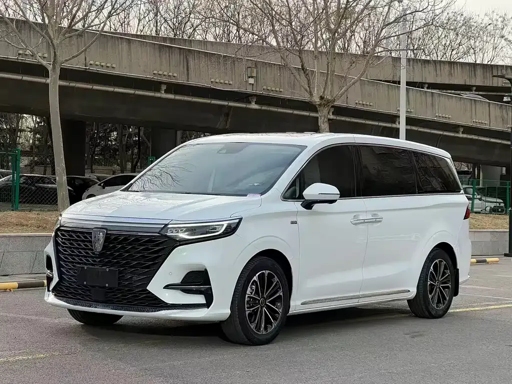 Roewe iMAX8 — фото 1