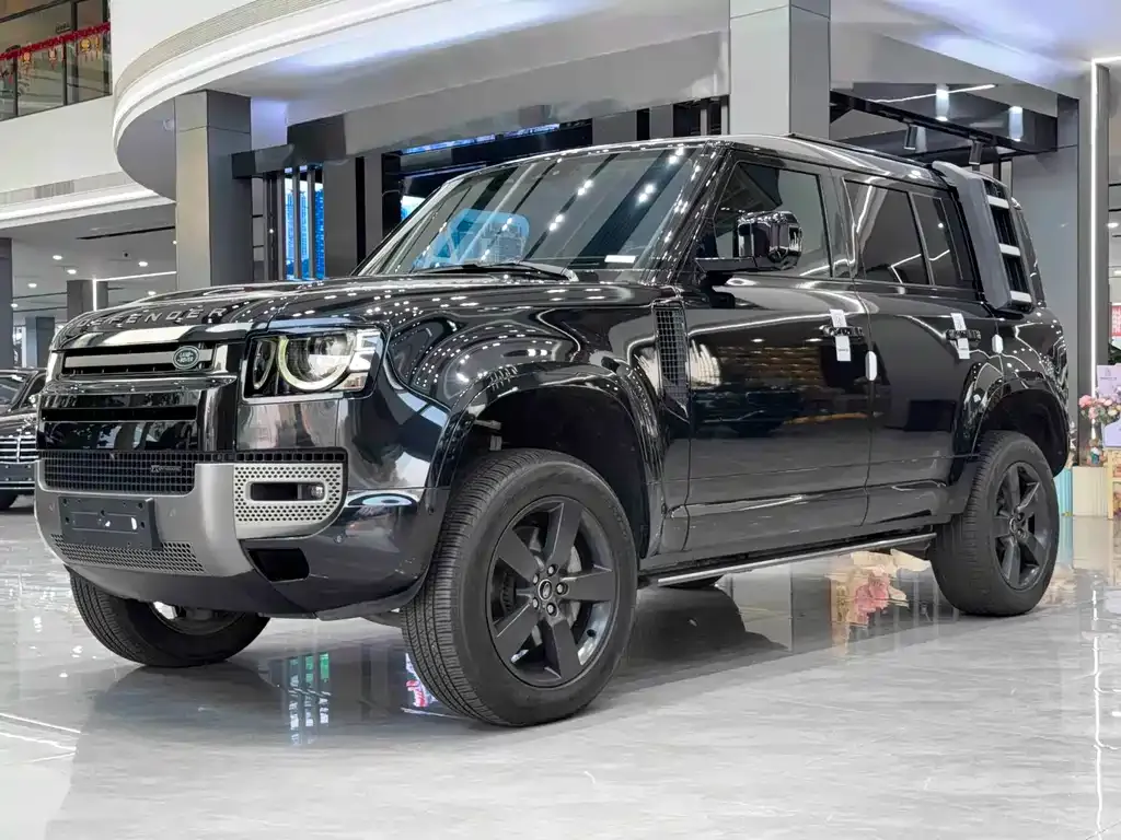 Land Rover Defender — фото 1