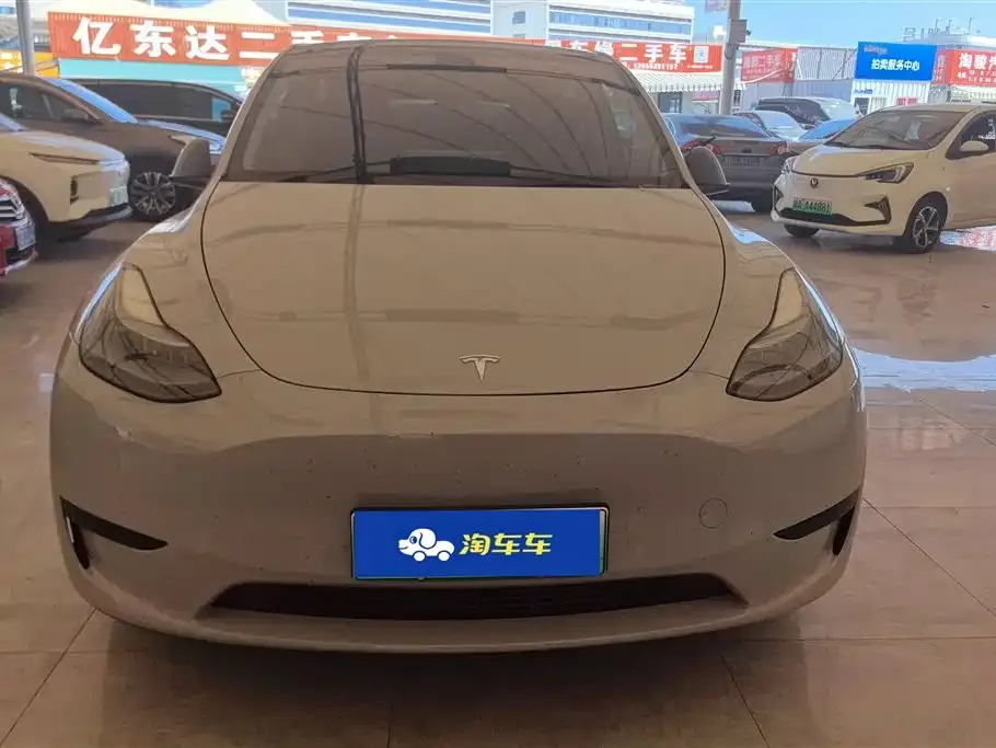 Tesla Model Y — фото 5