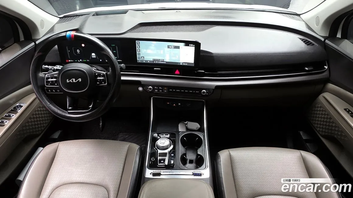Kia Carnival — фото 10