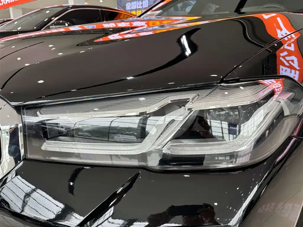 BMW 5 Series 2022 из CN, фото 10