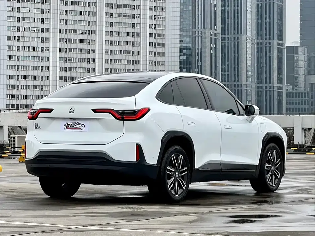 NIO EC6 — фото 9