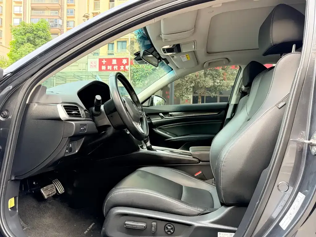 Honda Accord — фото 4