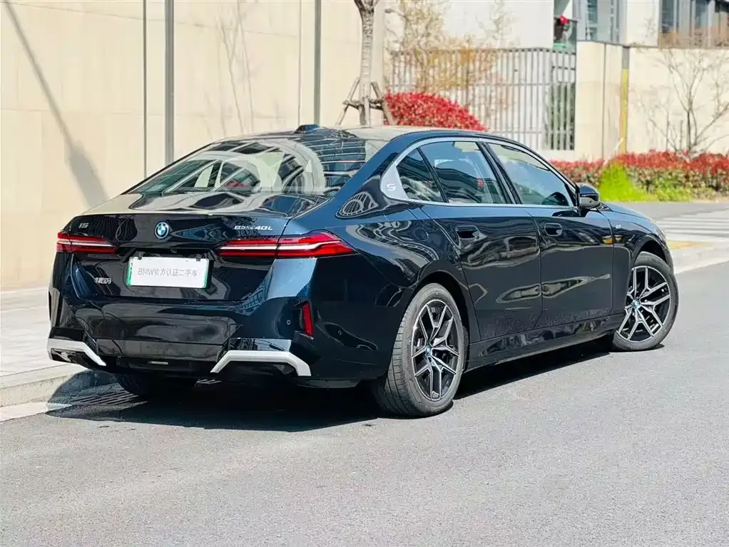 BMW i5 — фото 4