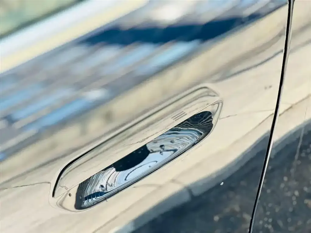 BMW i5 — фото 2