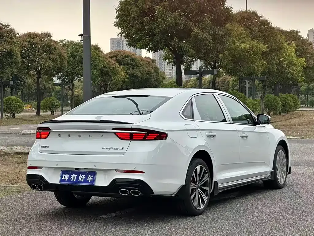 Geely Xingrui — фото 6