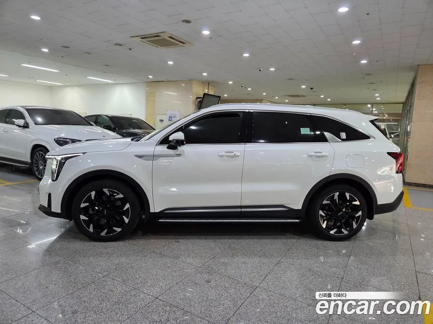 Kia Sorento — фото 6