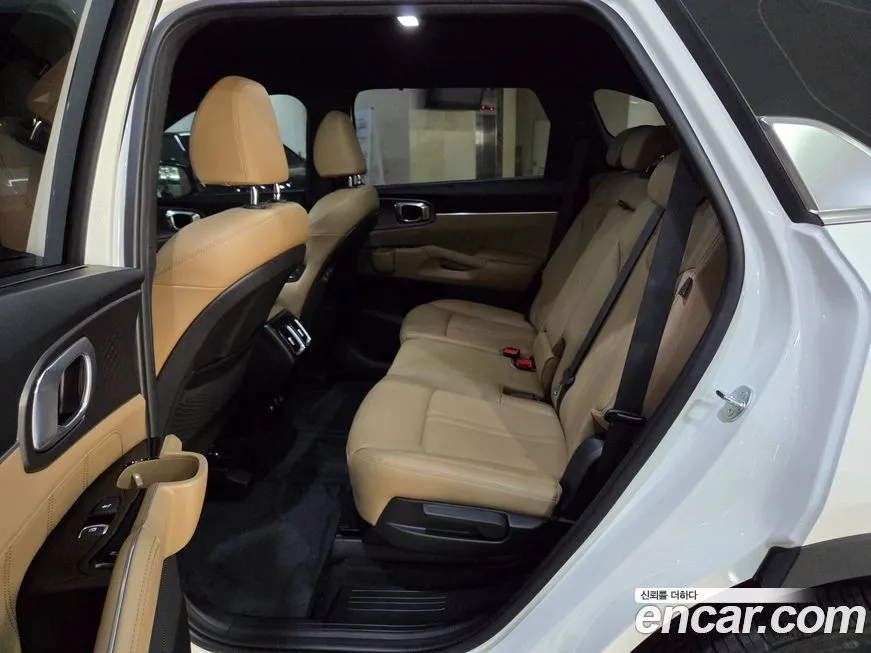 Kia Sorento — фото 5