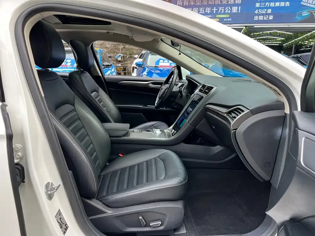 Ford Mondeo 2021 из CN, фото 7