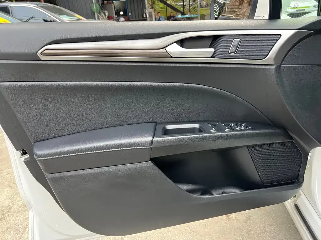 Ford Mondeo 2021 из CN, фото 4