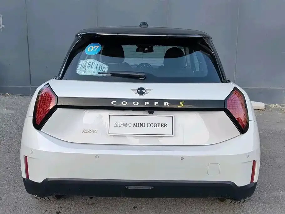 MINI Cooper EV 2025 из CN, фото 2