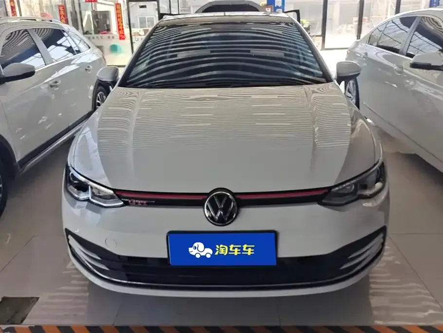 Volkswagen Golf 2021 из CN, фото 2