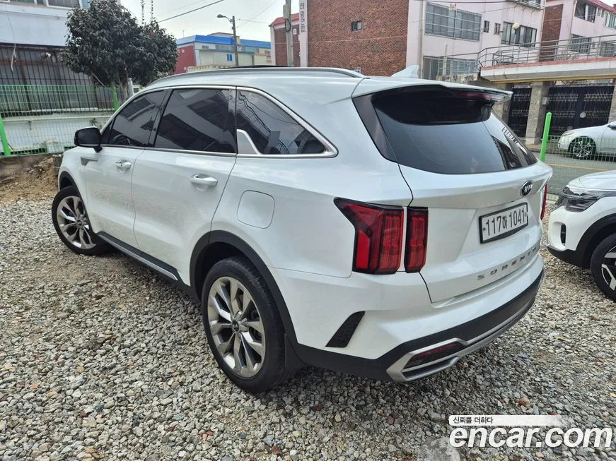Kia Sorento — фото 7