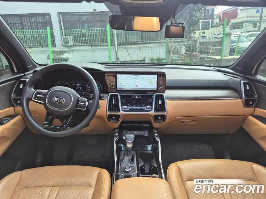 Kia Sorento — фото 6