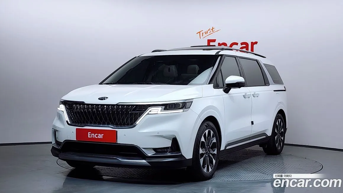 Kia Carnival — фото 1