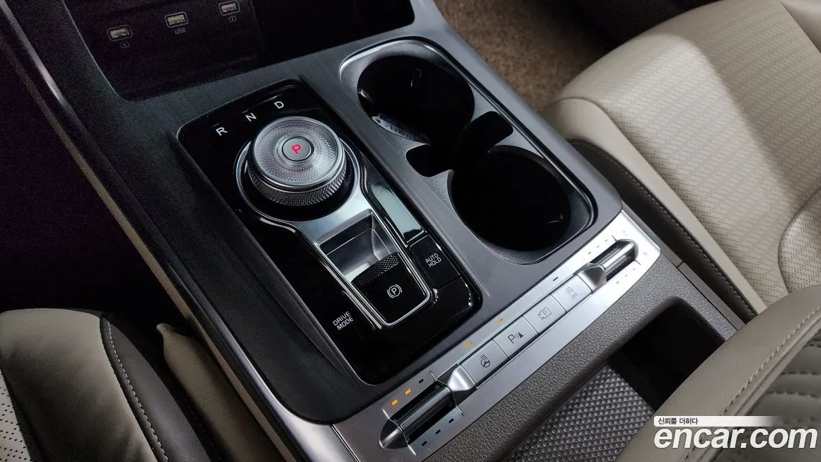 Kia Carnival — фото 10