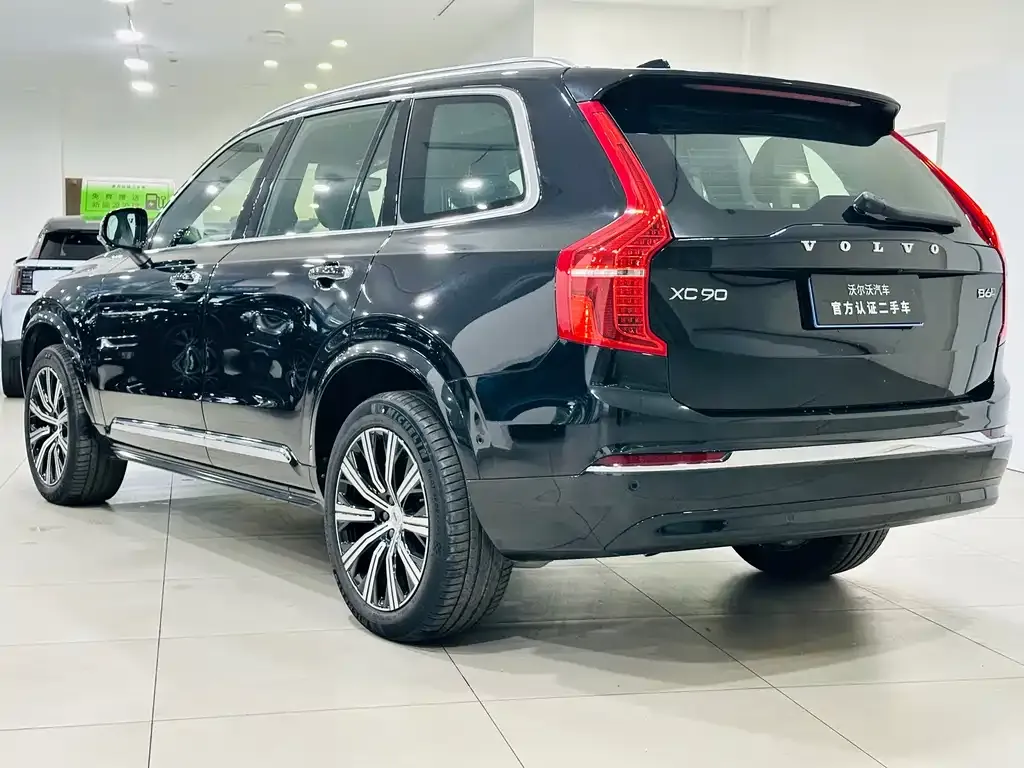 Volvo XC90 — фото 7
