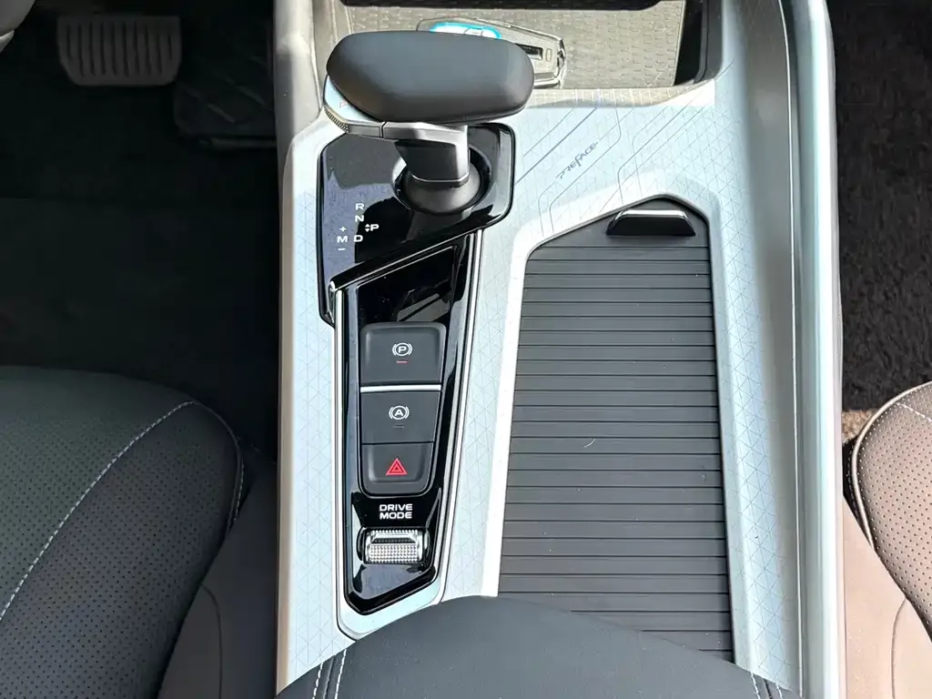 Geely Xingrui 2024 из CN, фото 2